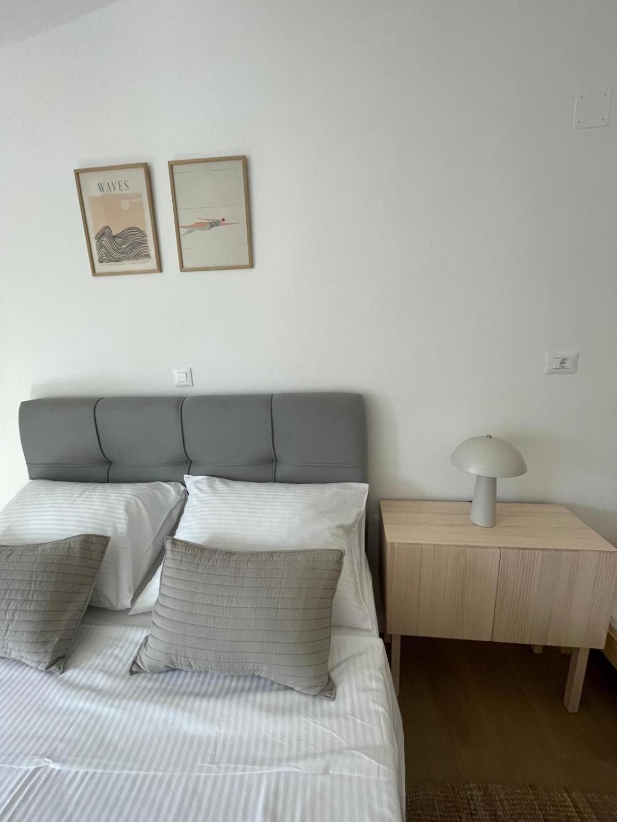 Apartments Ula Vodice Buitenkant foto
